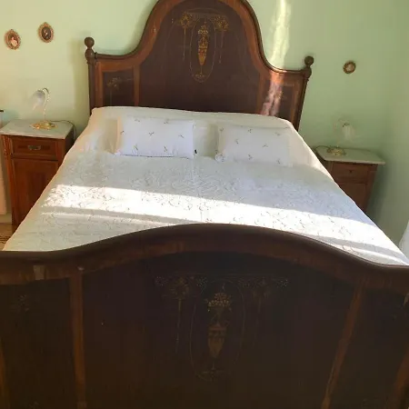 Adelina Bed & Breakfast *
